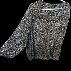 Torrid Black and Cream Patterned Blouse